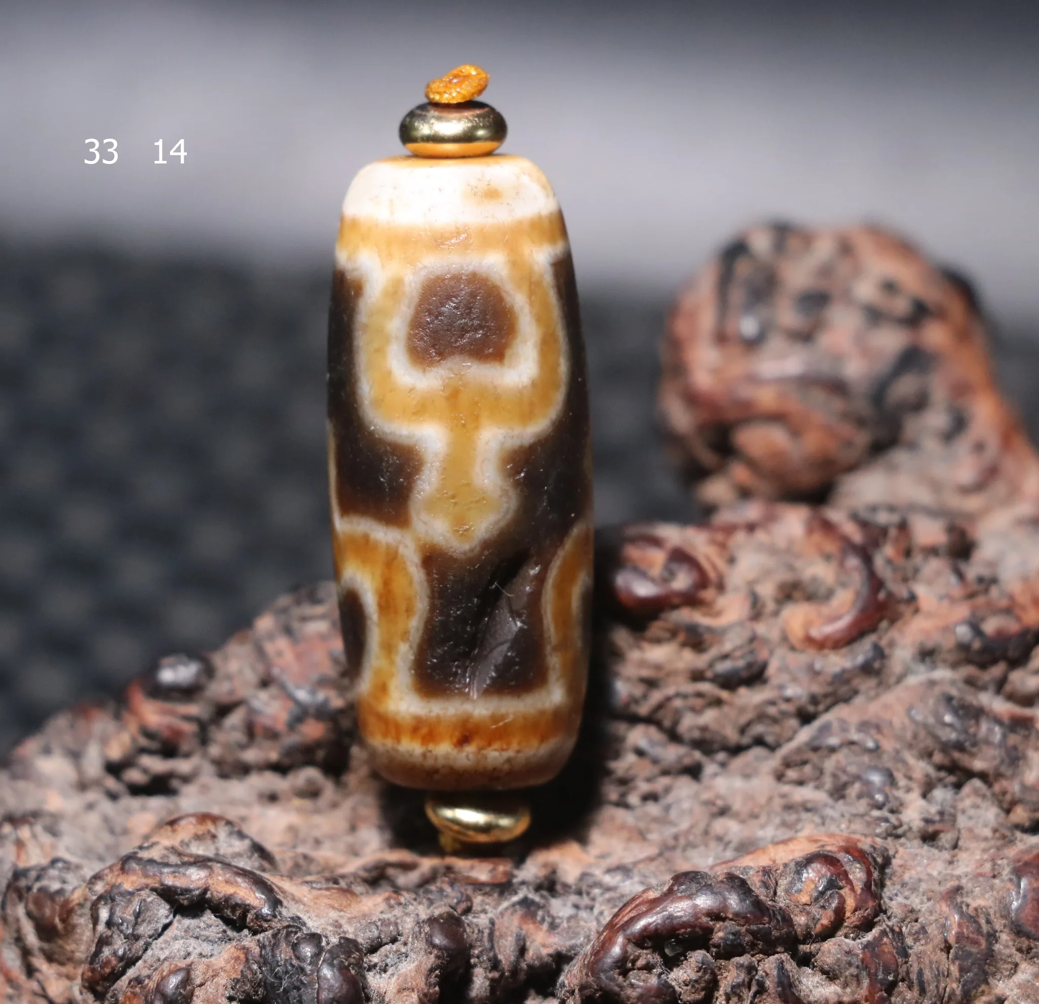 Energy Tibetan old Agate Aquarius Treasure Bottle Healer Pit dZi Bead Pendant Jewelry Gemstone