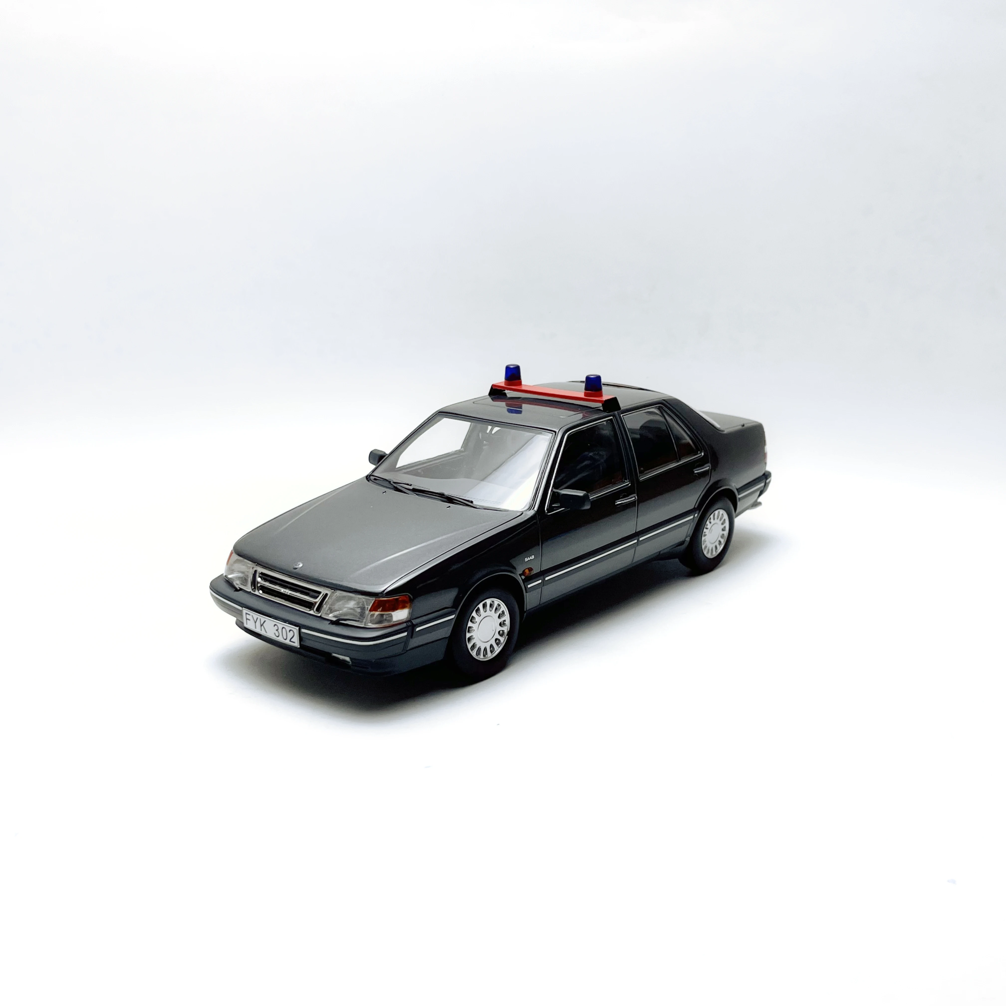 pressofuso-in-scala-1-18-saab-9000-dc-lega-grigia-polizia-luce-modello-di-auto-giocattolo-da-collezione-regalo-souvenir-display-ornamento