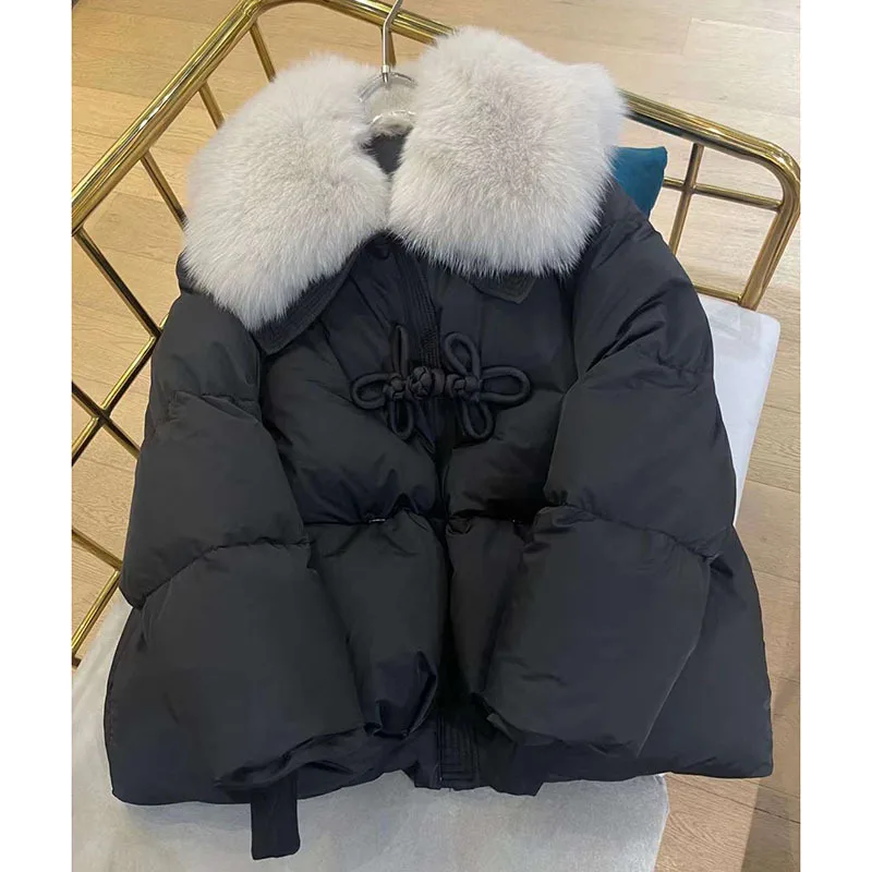 

MENINA BONITA 2023 Winter Women White Goose Feather Down Jacket Chinese Knot Button Real Natural Fox Fur Collar Coat Fashion New