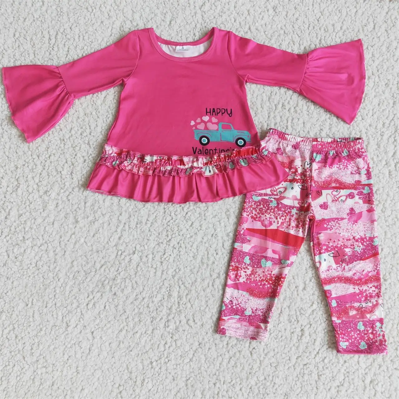 

Wholesale Children Valentine's Day Outfit Baby Girl Long Sleeves Love Heart Truck Tops Kids Pants Children Pink Set Clothing