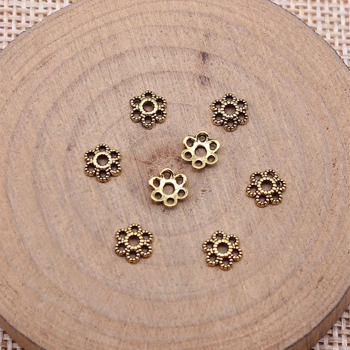 WYSIWYG 50pcs 6x6x2mm Bead Caps For Jewelry Making DIY Jewelry Findings Alloy Charms Pendant