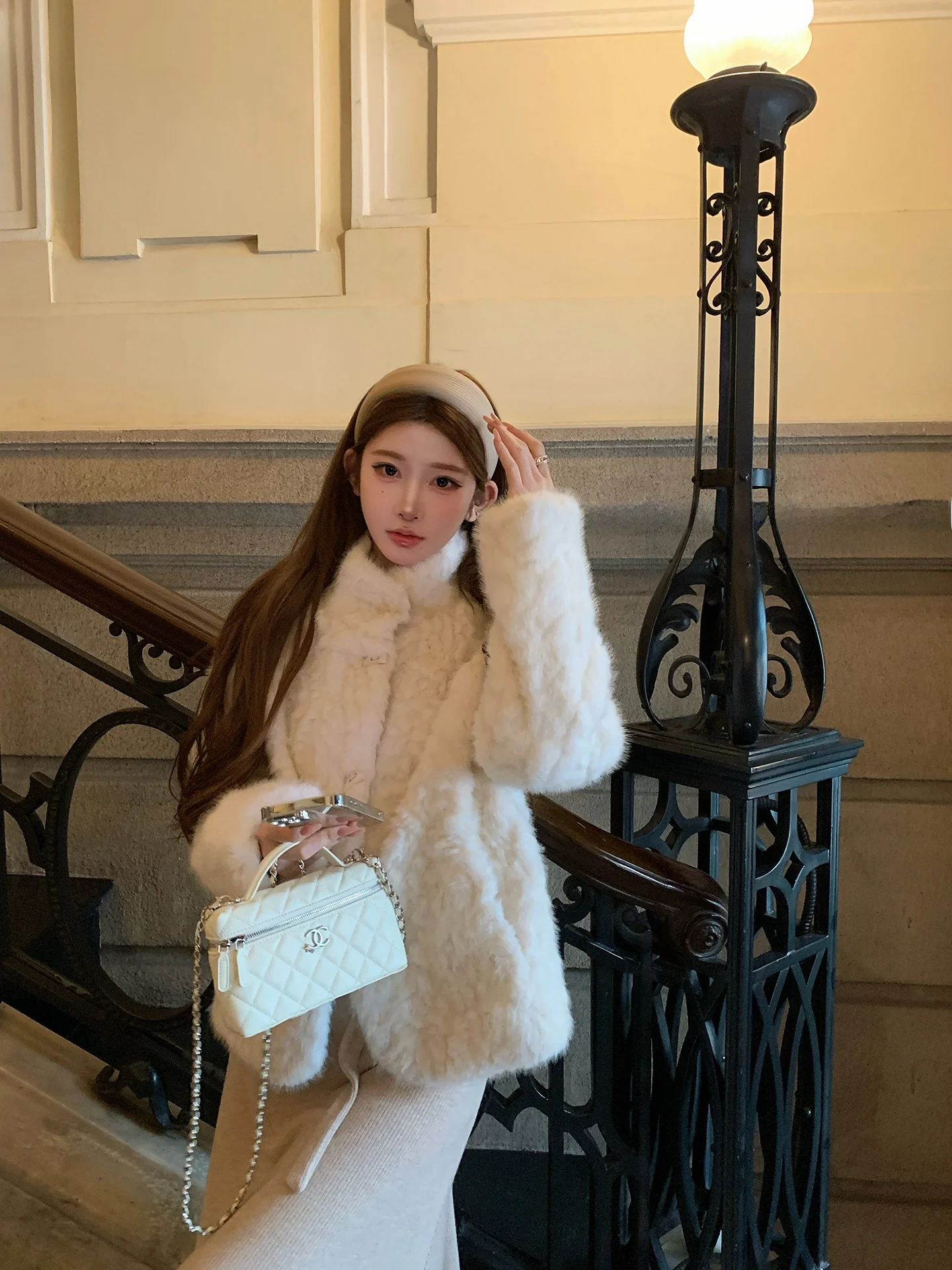 

Теплый меховой тюнер Chen Dauyu Thiened, женское осенне-зимнее пушистое пальто из натуральной кожи и меха с воротником-стойкой на пуговицах