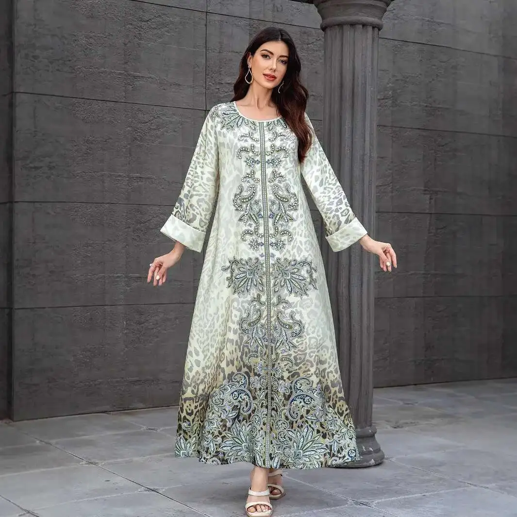 

Sw1112 Muslim Women's Long Robe Leopard Print Beaded Rhinestone Women's Long Dress Abaya Ramadan Dubai Luxury Islam Elegant