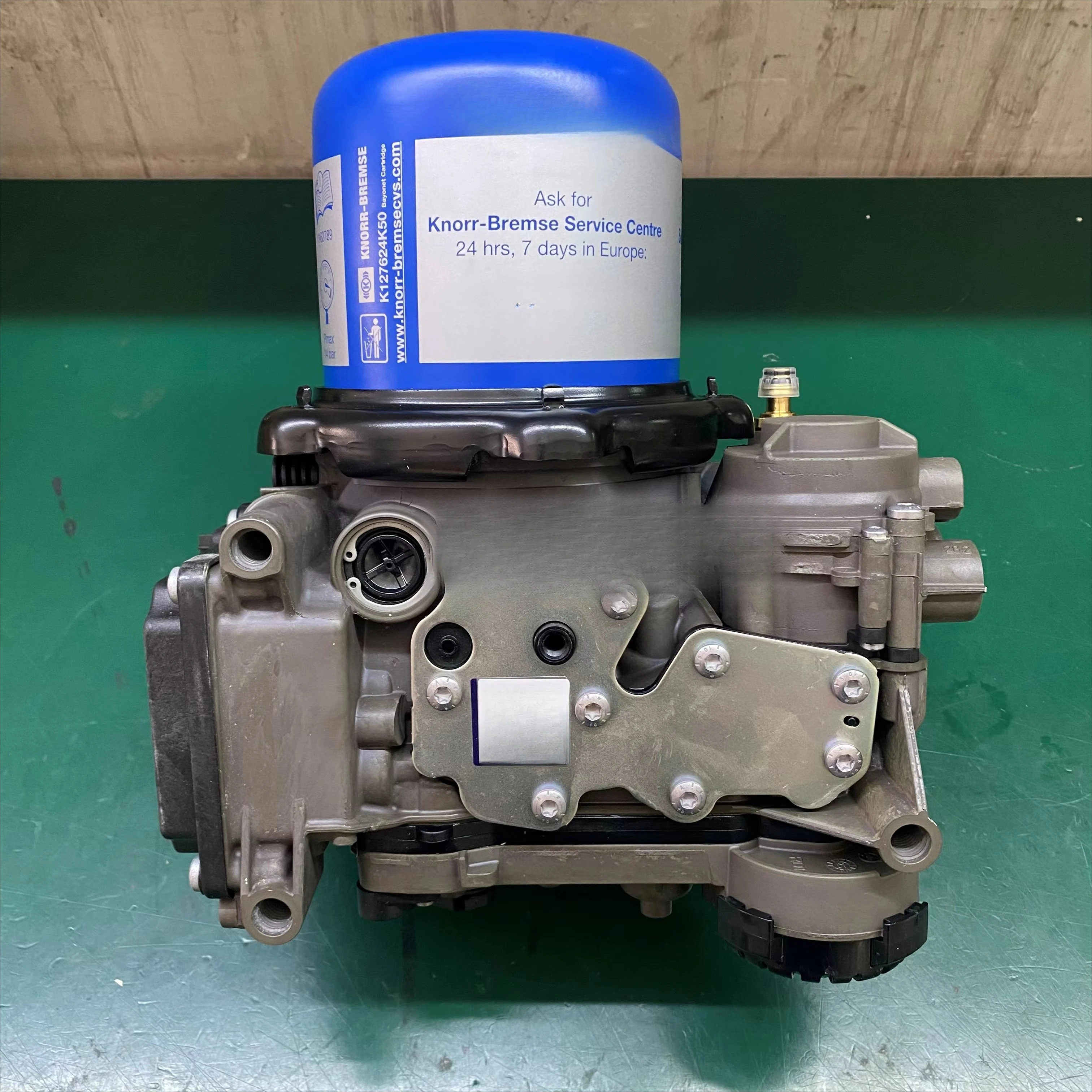 WTR High Quality New Air Dryer Complete EAC Air Processing Unit for Lorry/Truck OEM K256950N50 Part No. 22169410