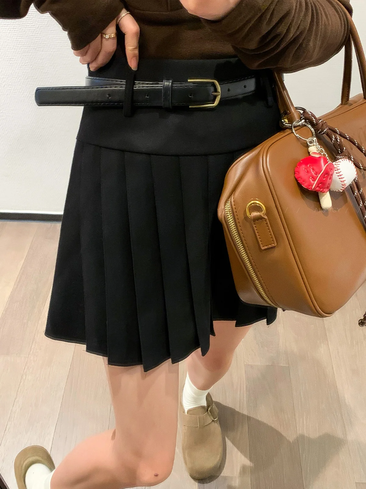 

Новая женская плиссированная юбка А-силуэта с завышенной талией, цвет черный, в корейском стиле, для осени и зимы