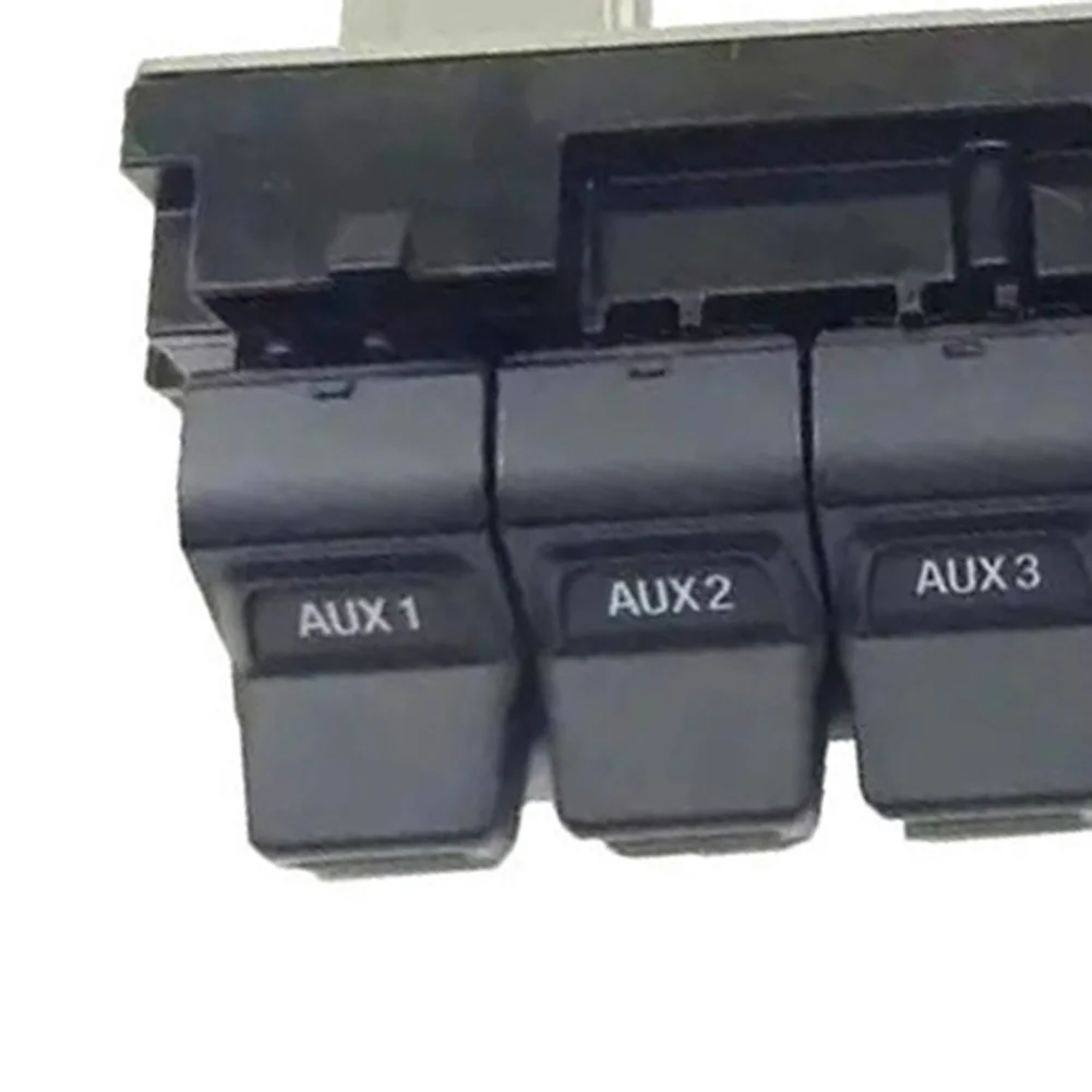 

Для Ford Super Duty 2022: Панель управления потолочной консолью с AUX-переключателями, черная, ABS, OEM-совместимая деталь (NC3Z13D730AA)