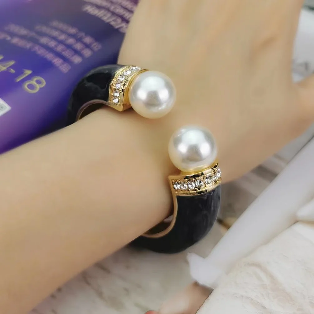 European and American Pearl Bracelets Cuff Bangles For Women Charm Jewelry Oil-spot Glaze Zinc Alloy Party Bracelets Accessories