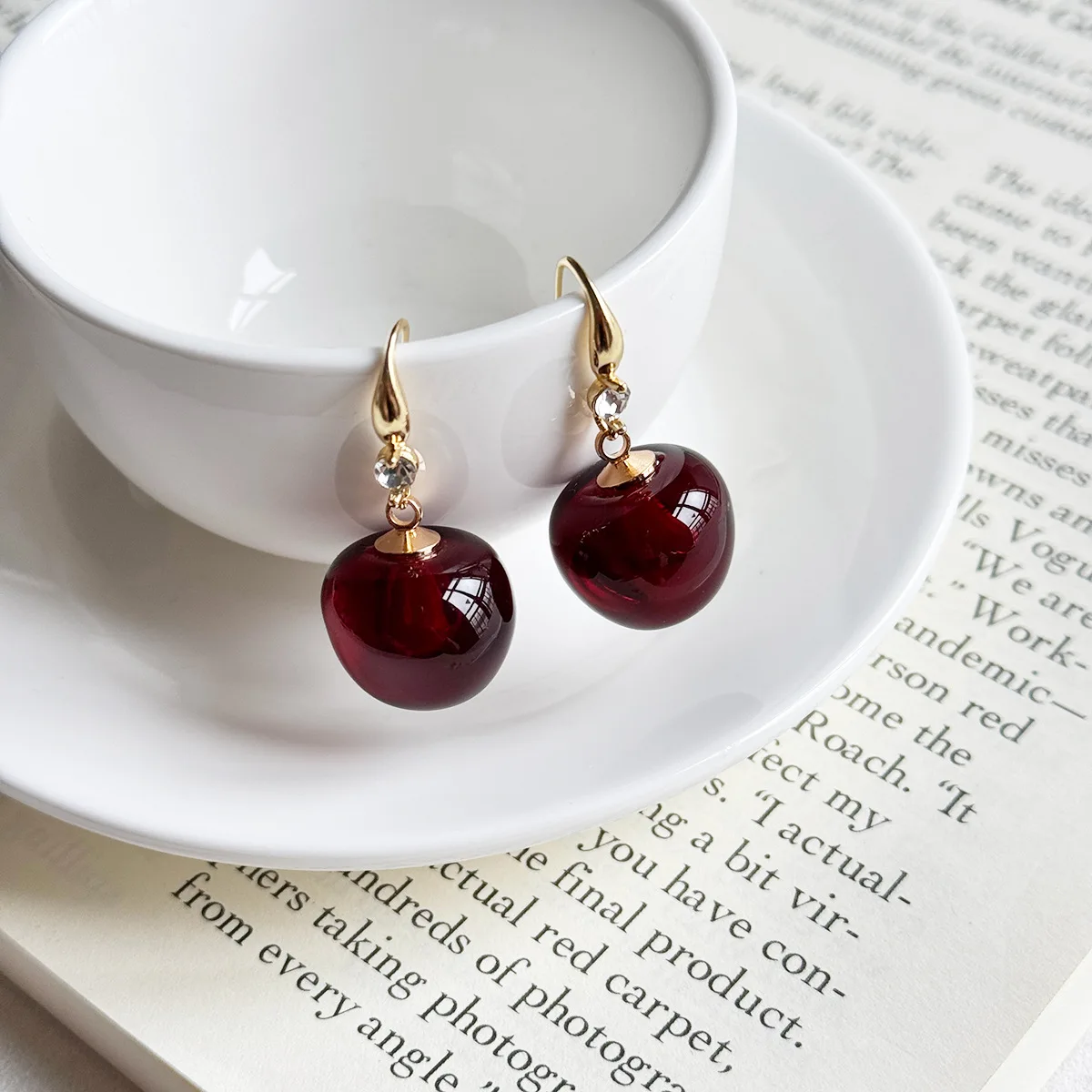 Korean Fashion Crystal Cherry Pendant Earrings For women Sweet Exquisite Fruit Earrings Creativity Casual Party Jewelry Gifts