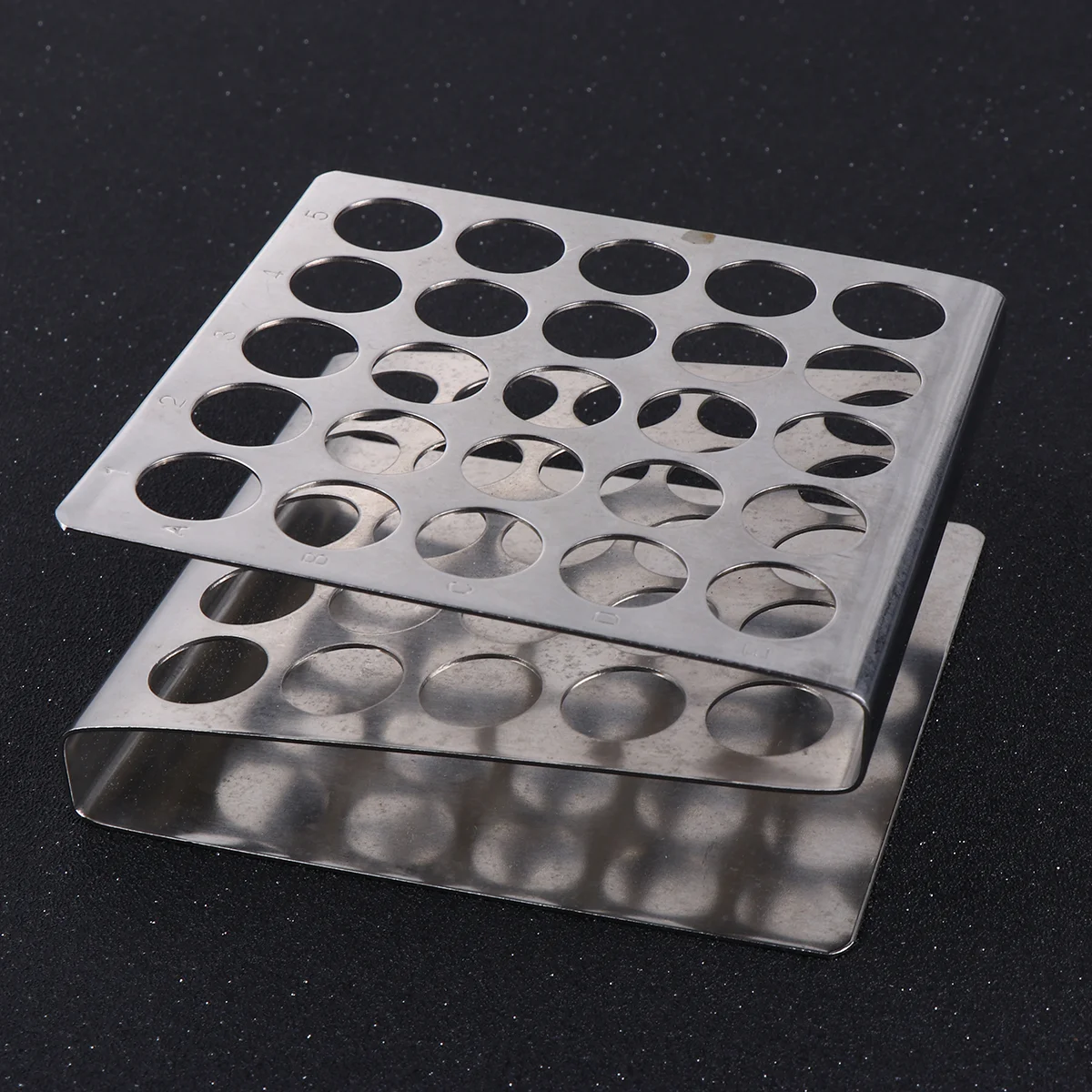 

Metal 25 Vents Test Tube Rack Holder Z Shaped Stand School Laboratory Supplies Accessories for School (Silver)