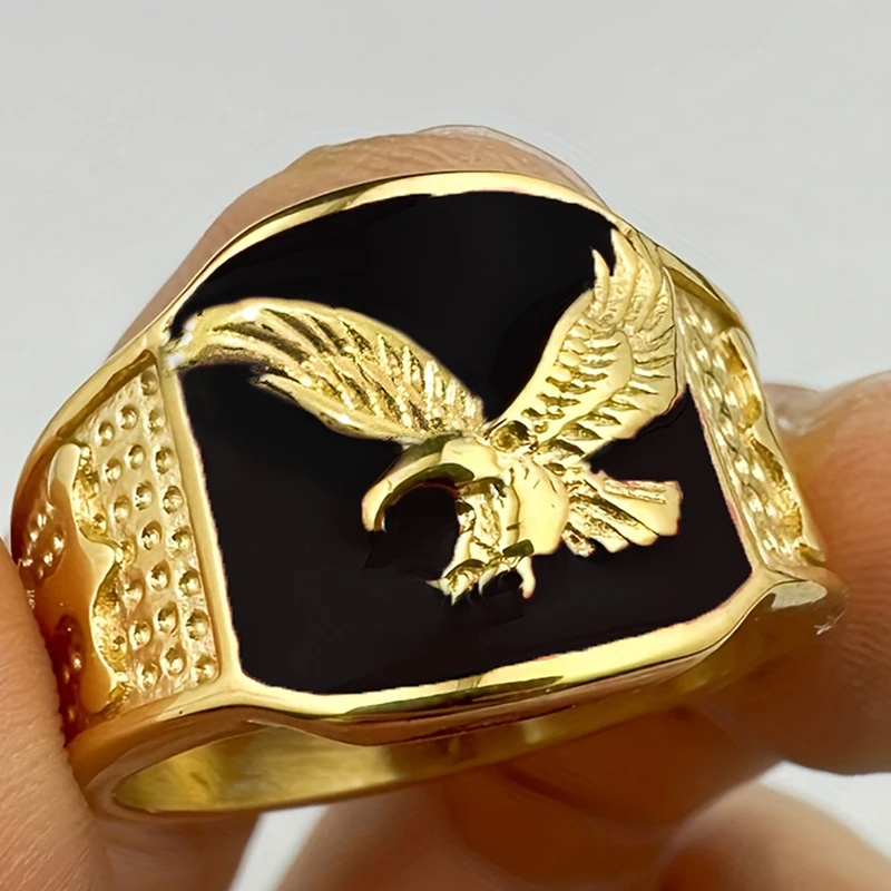 Huitan Vintage Eagle Signet Ring for Women/men Enamel Flying Hawk Wide Band Punk Style Statement Party Finger Trendy Jewelry