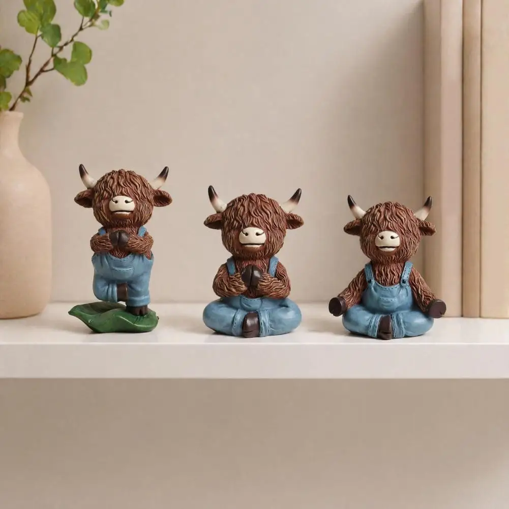 Resin Garden Ornaments Yoga Highland Cow Resin Figurine Farmhouse Overalls Statue Weatherproof Garden Ornament Indoor for Garden