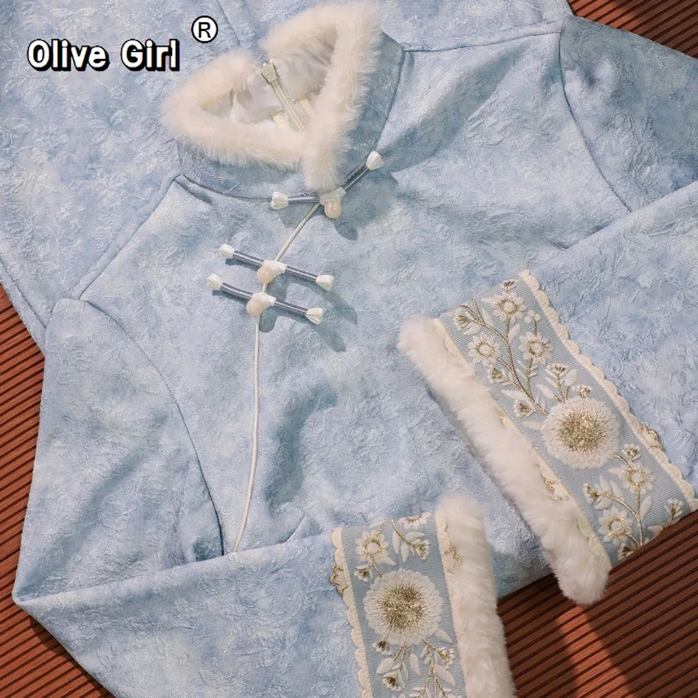 

Blue Cheongsam Chinese Dress Embroidered Elegant High-end Winter Clothing 2026 Plus Thick Velvet Winter Women's Clothing