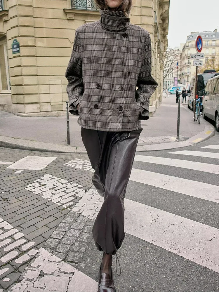 

European style new women's fashion, versatile and elegant casual plaid double-breasted lapel coat.