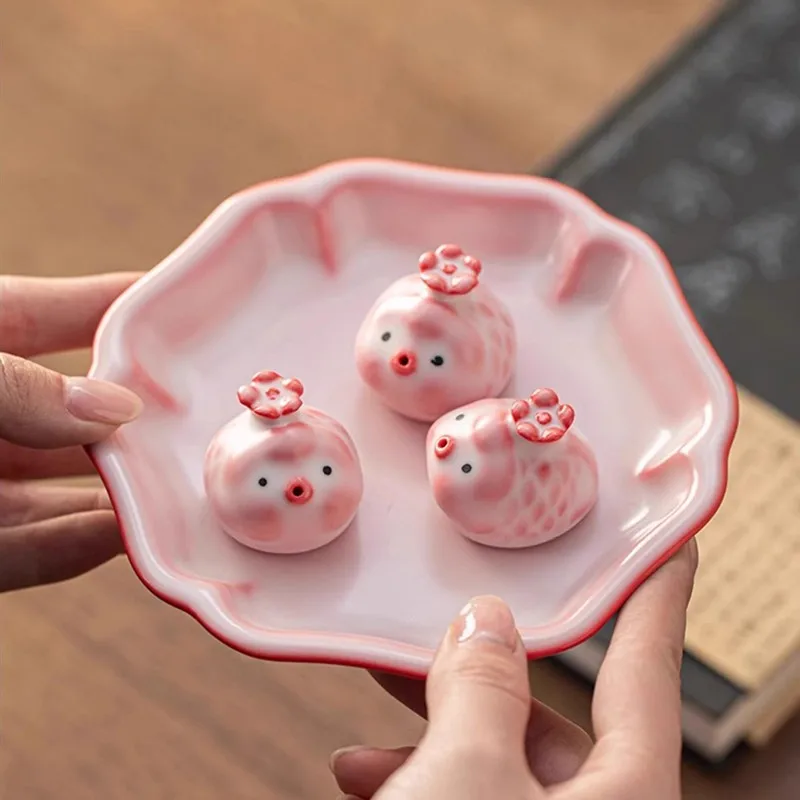 1PC Creative Ceramic Incense Burner Mini Bubble Fish Pig Statue Aroma Ornament Incense Stick Holder Decor Art Craft New