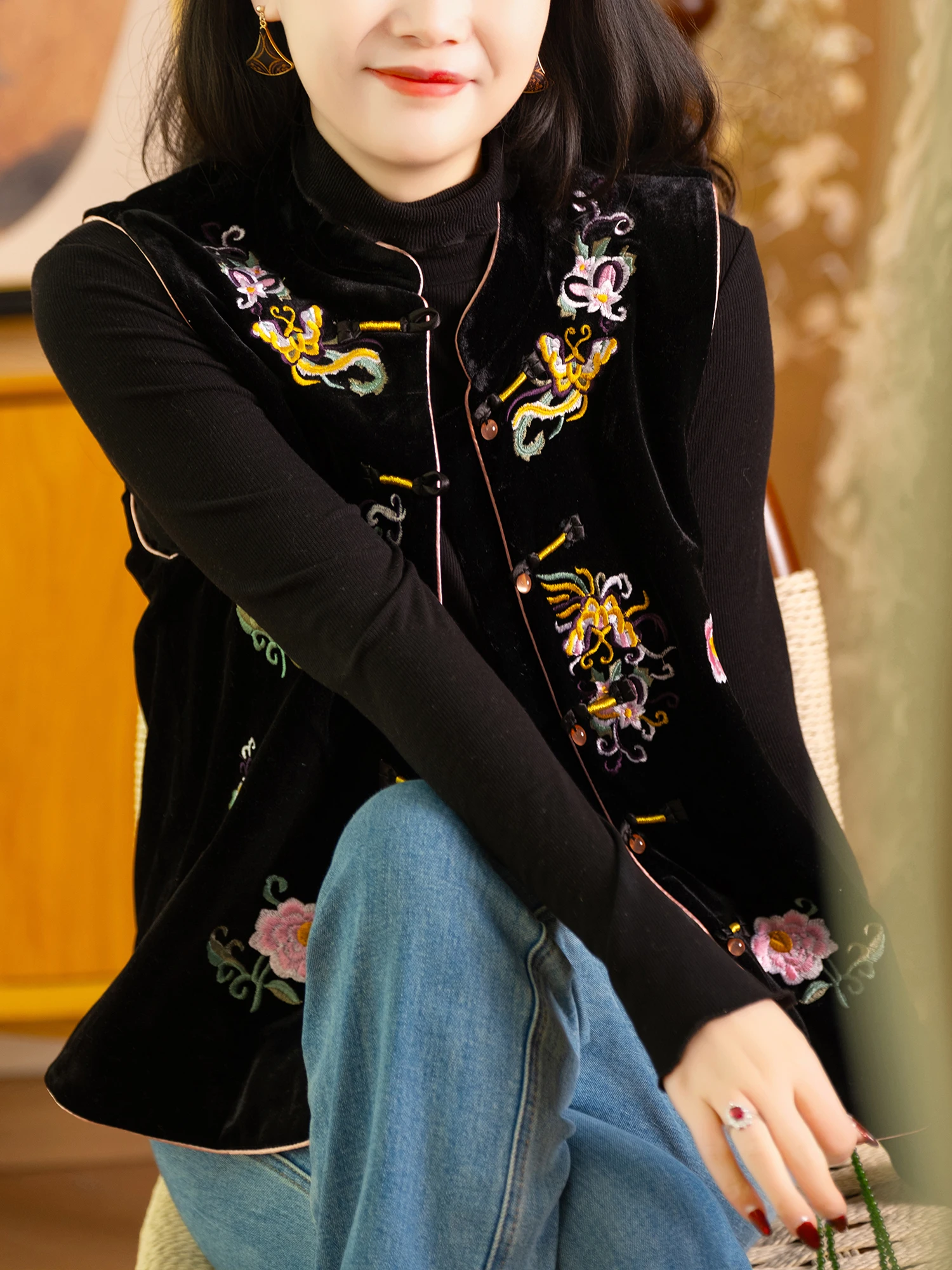 

New Chinese Sle Thiened Velvet Embroidered Jaet Small Ear Production Game Peony Stuffed Cotton Autumn Winter