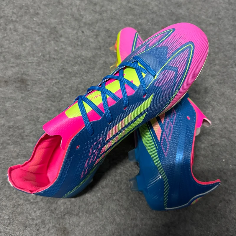 

New Men Soccer Shoes Original Turf Professional Society Football Field Boot Comfortable Resistant Grass Training Football Shoes