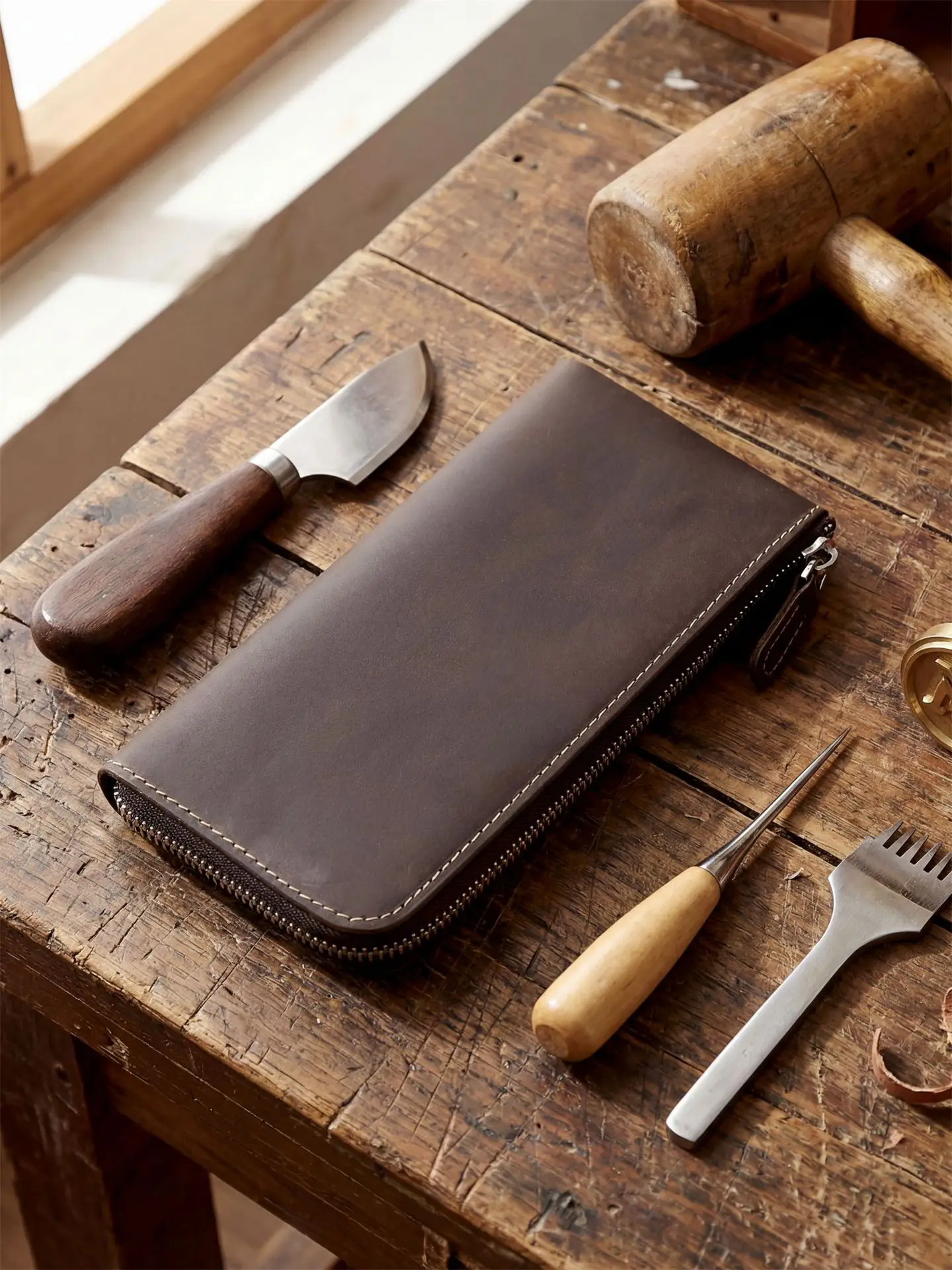 Men's retro Crazy Horse first-layer cowhide long wallet large-capacity genuine leather zipper wallet multi-card slot wallet