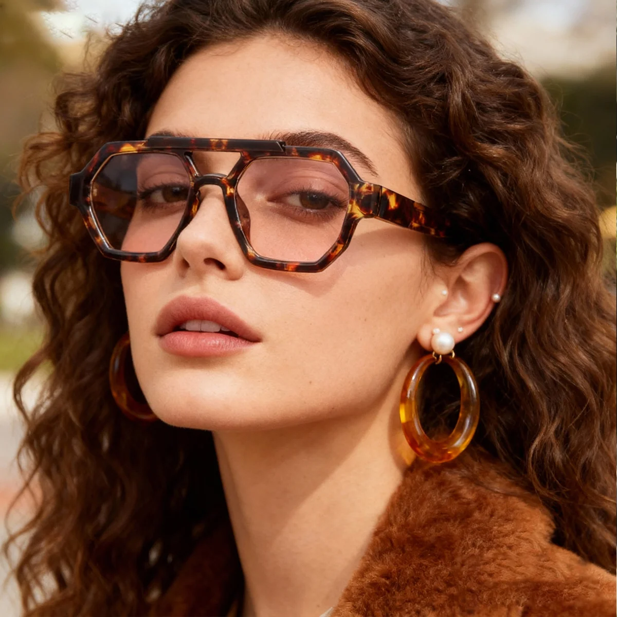 

FYTOO2025 Trending Hexagon Tortoiseshell Sunglasses Vintage Unisex UV400 Retro Oversized Eyewear for Women Men Daily Party 3904