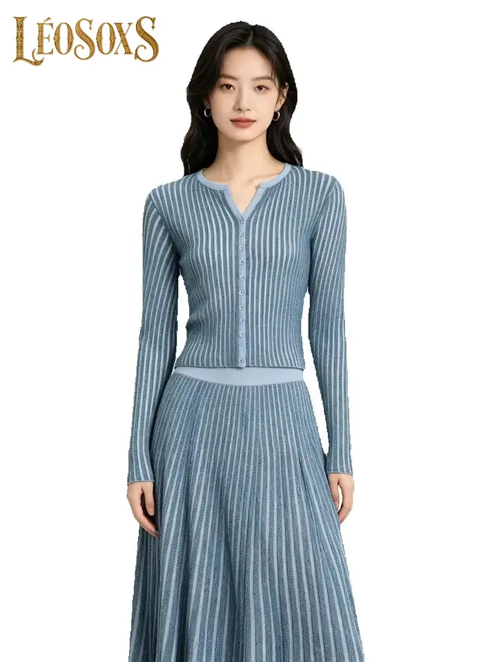 LEOSOXS High Quality Autumn New Fashion Commuter Hollow Out Vertical Stripe Knitted Women's Long Sleeved Top CoatSkirt Set