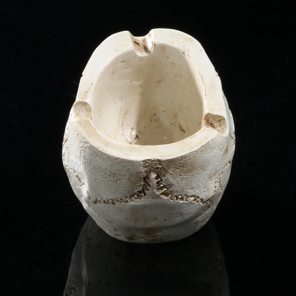 

Skull Ashtray 1pc Resin Halloween Decor for Home Bar Office Spooky Gothic Accessory Haunted Party Decoration Stylish Gift
