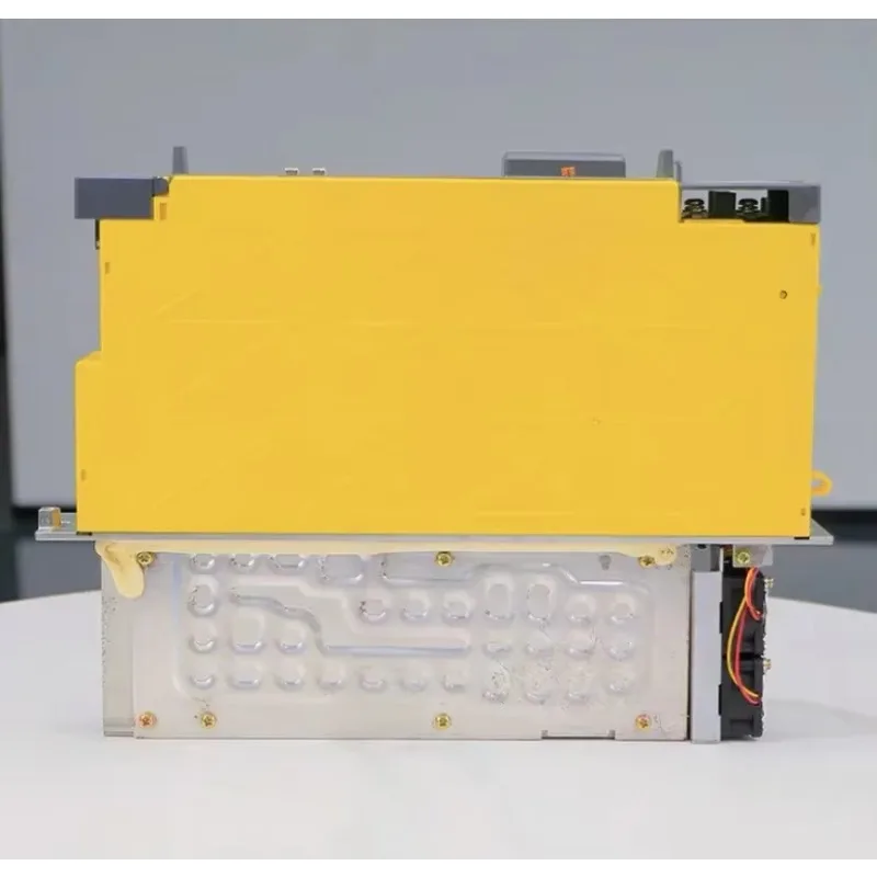 

A06B-6117-H106 Б/у сервоусилитель с драйвером αiSV Fanuc протестирован в порядке