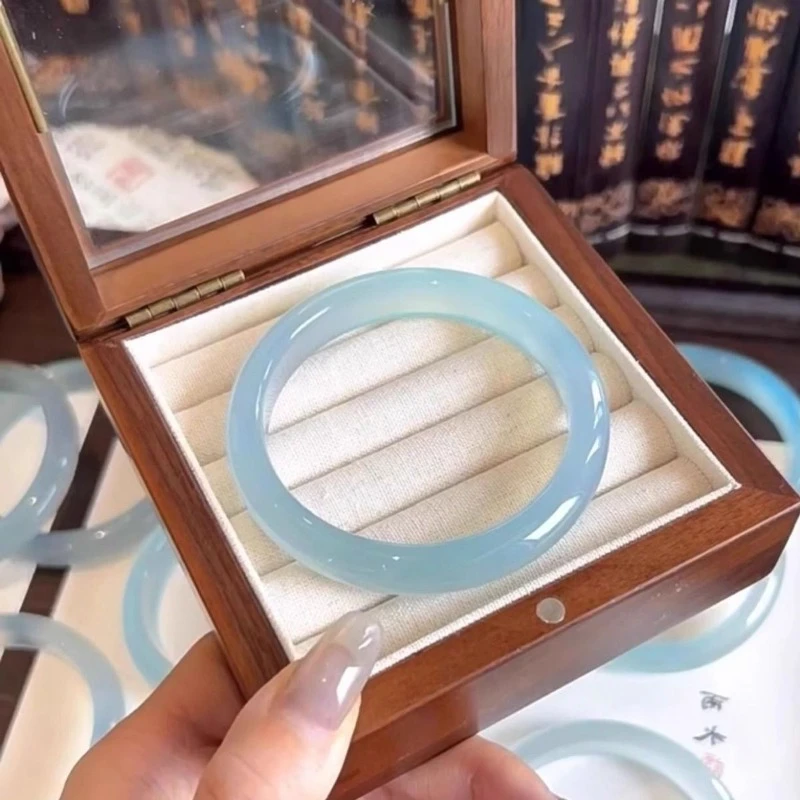 

Natural Sky Blue Agate Bracelet, Fashionable Versatile New Jade Bracelet