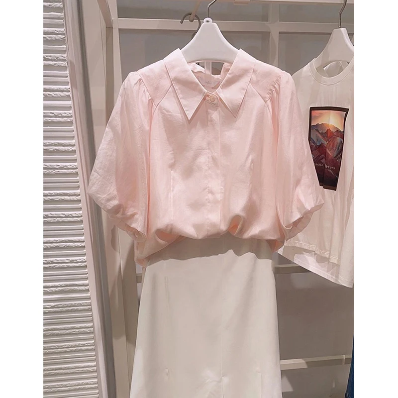 Gaun Musim Panas yang Chic, Bahan Chiffon, Ringan, Desain Dewasa yang Cantik, Modis, Meniruskan Tubuh, Detail Kancing