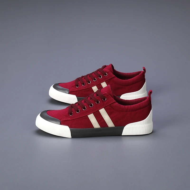 Retro Red Canvas Shoes Men Spring Summer Men's Casual Shoes 2023 New Designer Lace-up Vulcanized Shoes for Men Flat Sneakers