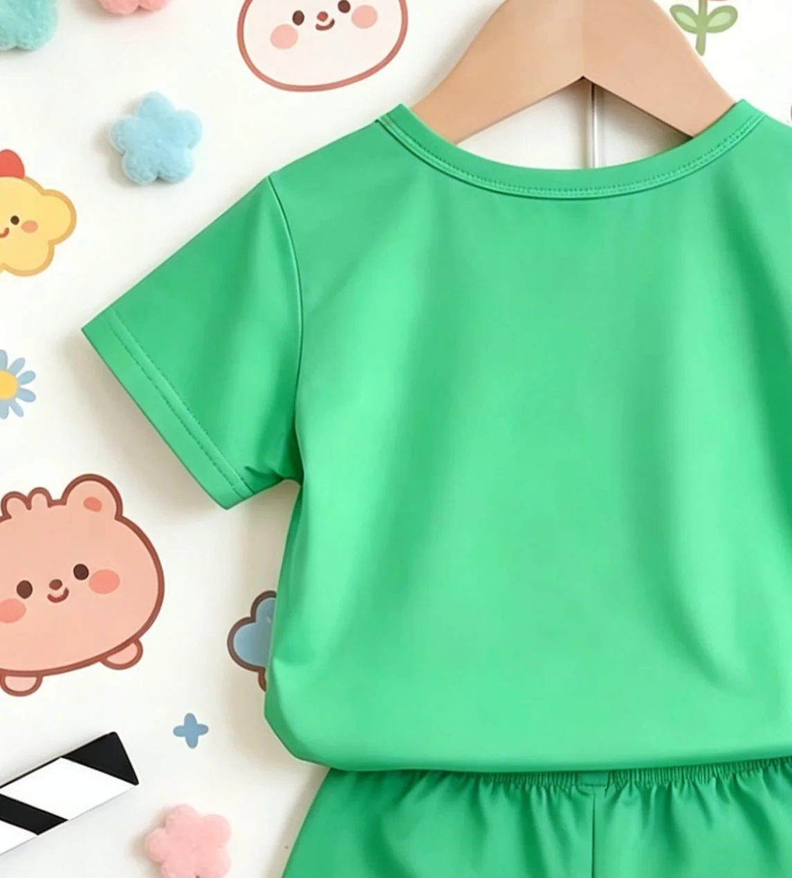 Kurzarm-Shorts mit Dinosaurier-Aufdruck für Jungen, 2-teiliges Set, sommerliches Outfit im verspielten Stil – Detail 5