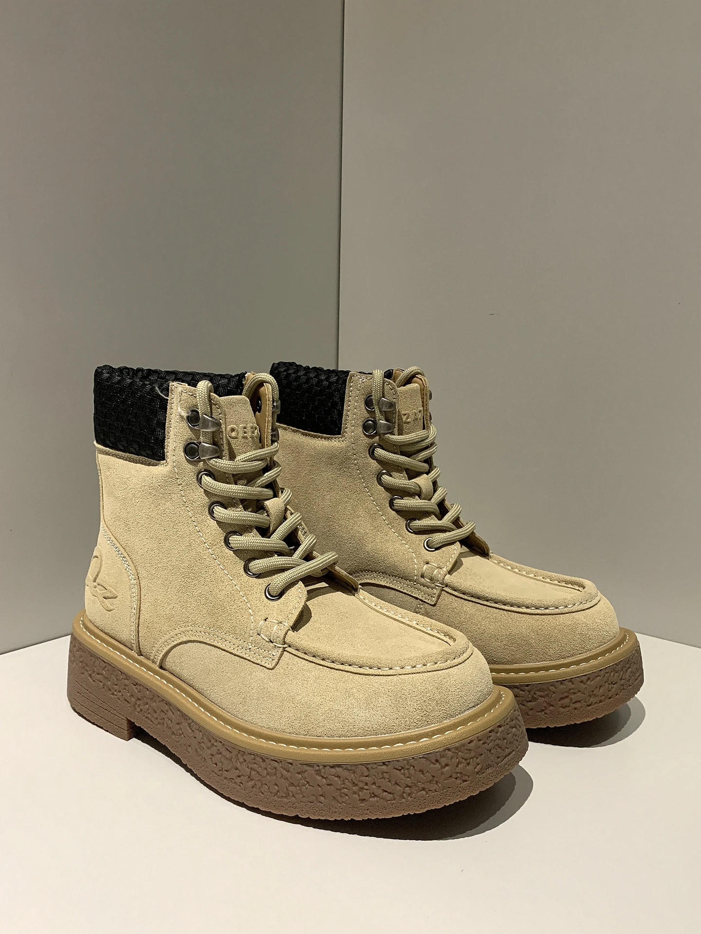 

Уличные мужские высокие кроссовки Climbing oes, износостойкие универсальные рабочие ботинки Thi Bot, увеличивающие рост, Briti Sle Faio...