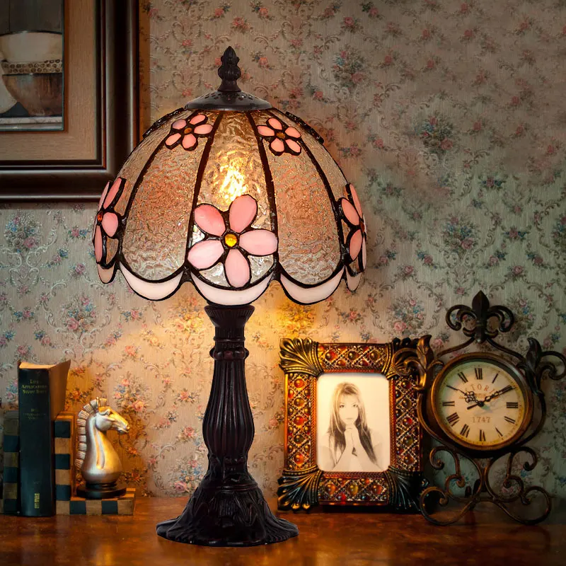 8-inch three-dimensional flower Tiffany Bohemia sofa tea table bedside lamp warm and innovative pink bedroom small table lamp