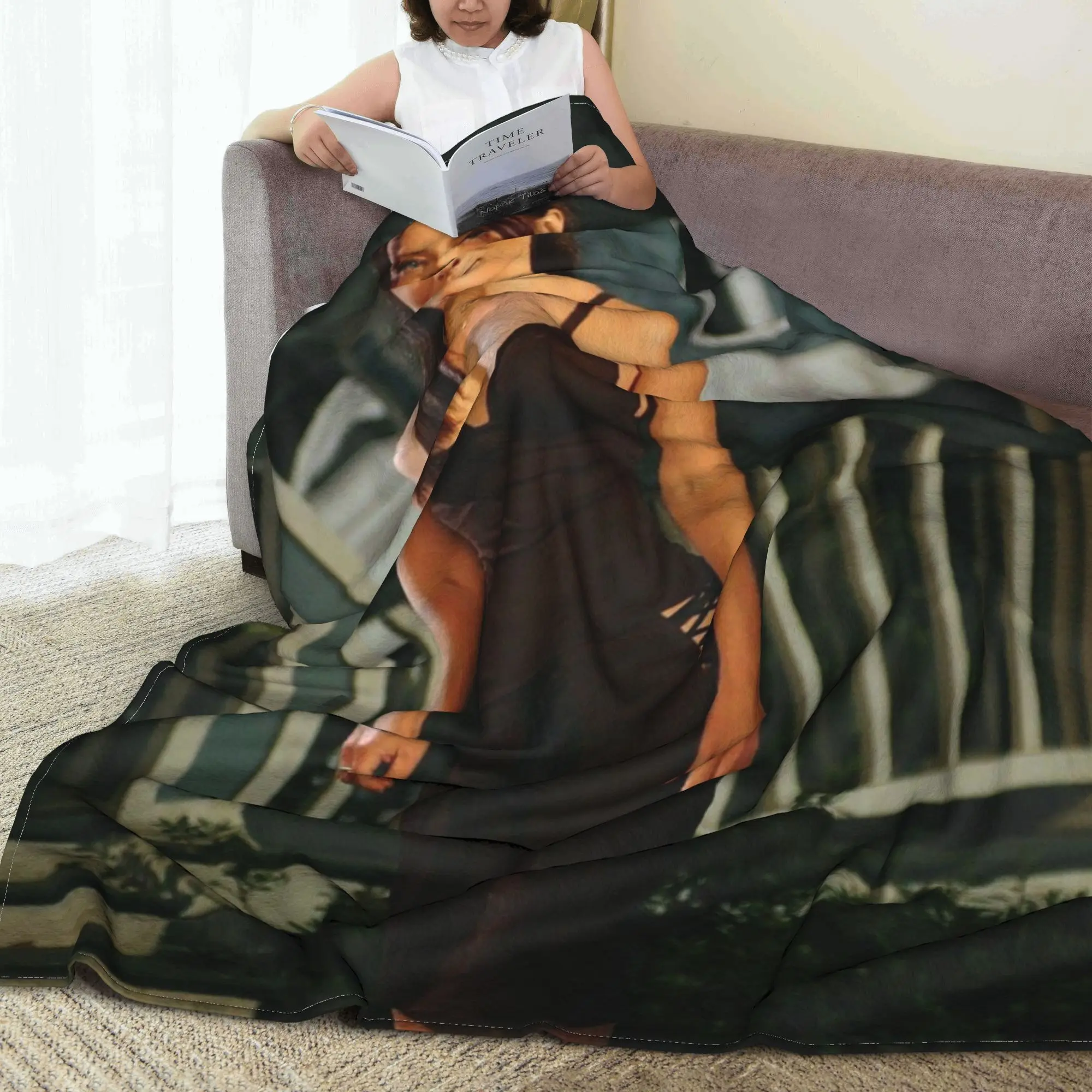 Retro Shannen Doherty Home 70s 80s Actress Blanket Portable Fleece Sofa Throw Blanket for Couch Bedding Office Throws Bedspread