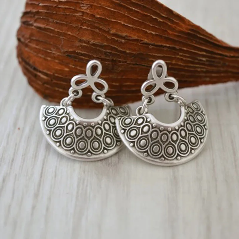 KSRA 2024 New Fashion Bohemian Hollow Hang Earrings For Women Minimalist Creative Retro Birthday Party Jewelry