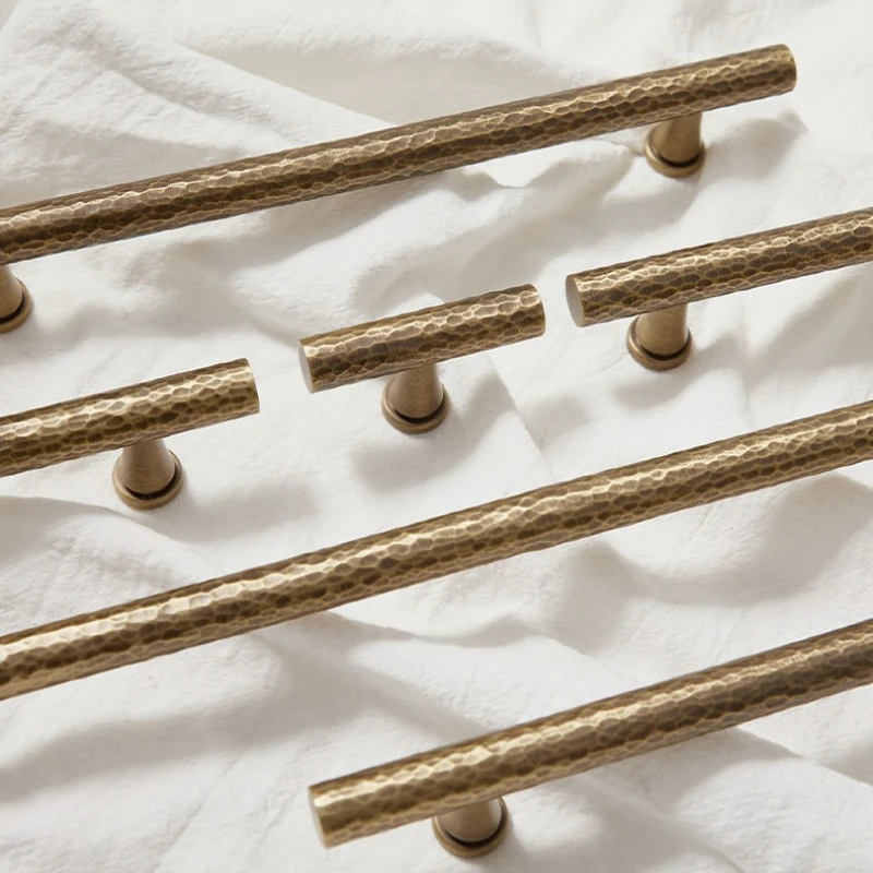 Solid Brass Kitchen Cabinet Door Handle Hammered Wardrobe Door Pull Antique Bronze Furniture Hardware Drawer Single-Hole Knob