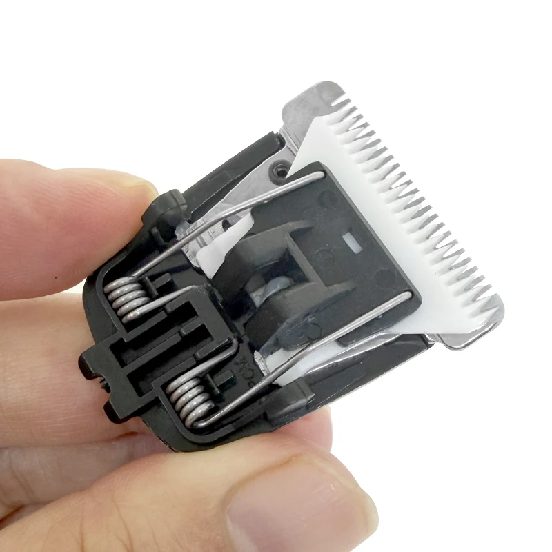 Kemei 1838 Replacement Blade Hair Clipper Blade Barber Cutter Head For Electric Hair Trimmer Clipper Cutting Machine KM-1838 view 3