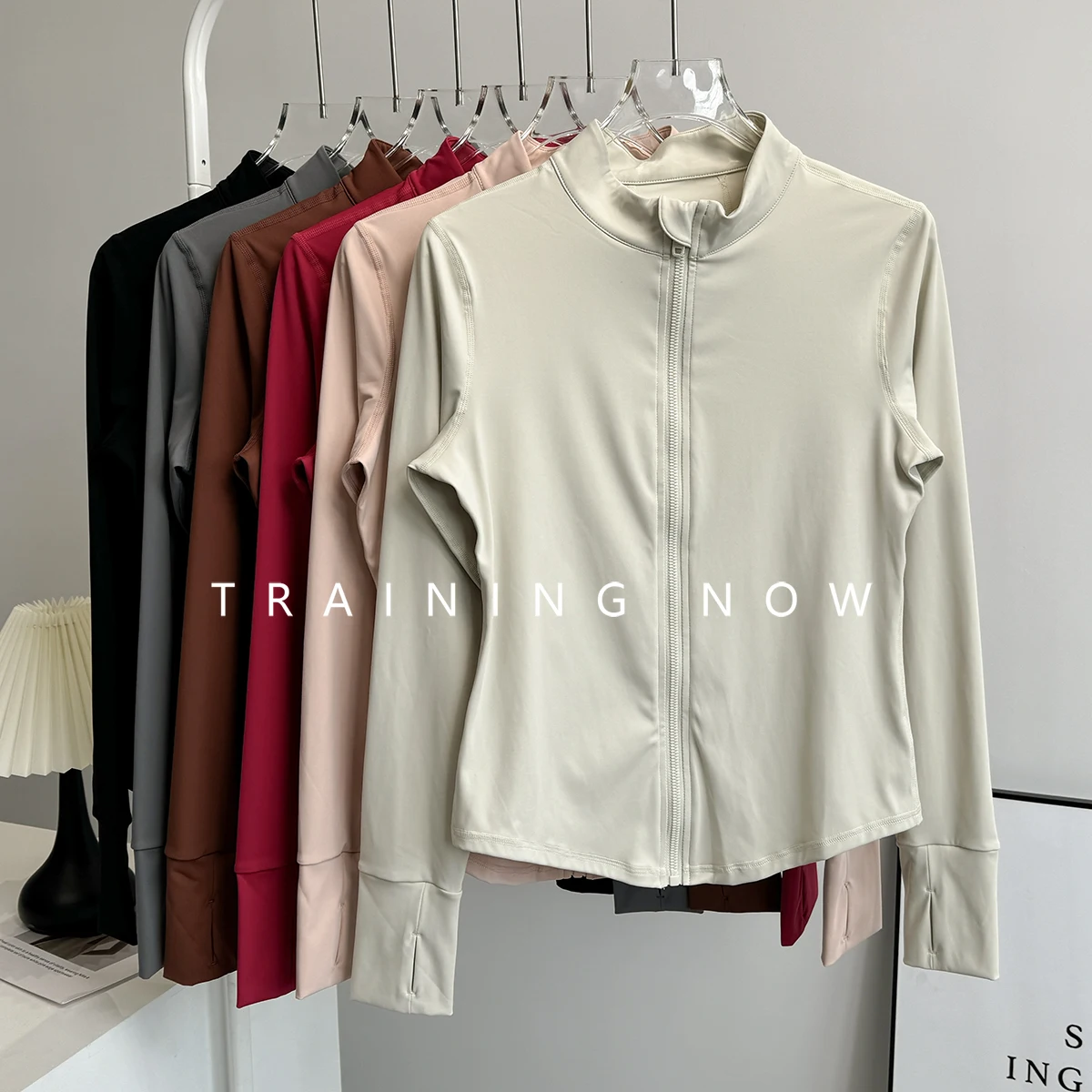 

Женское пальто для йоги, осень 2021, красивый воротник-стойка, тонкий тренировочный быстросохнущий спортивный боди с длинными рукавами для бега