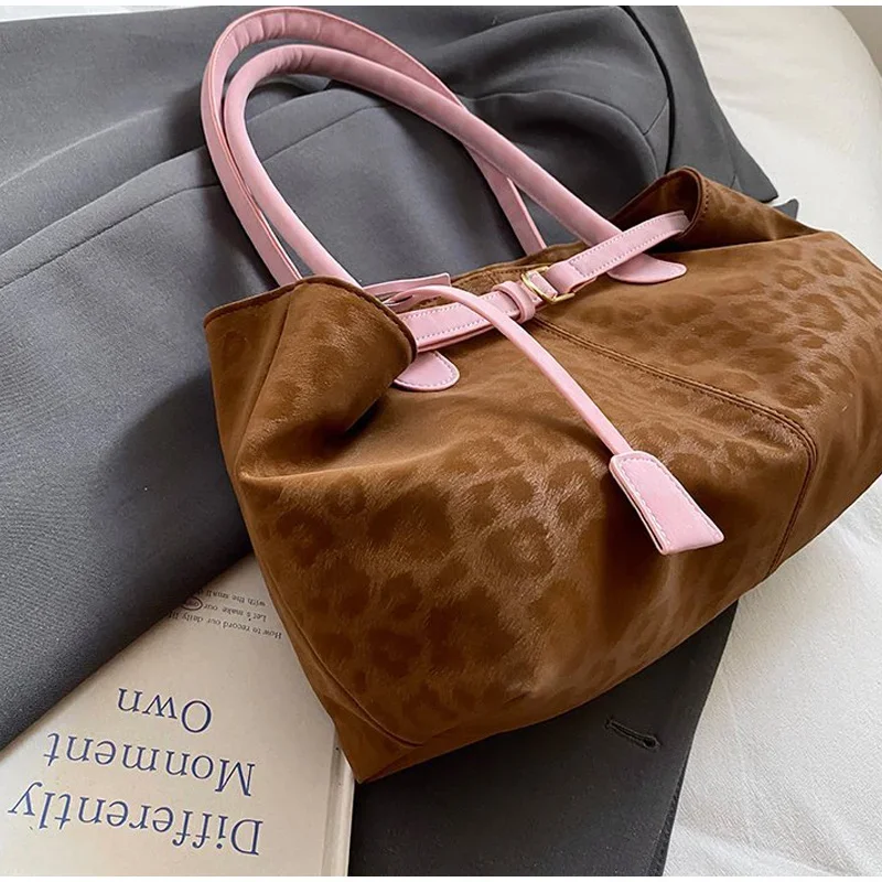 Leopardenmuster Gürtelschnalle Unterarm Umhängetasche, Vintage Große Kapazität Frauen Einkaufstasche, 2025 Herbst Winter Neue Top Griff Handtasche – Detail 3