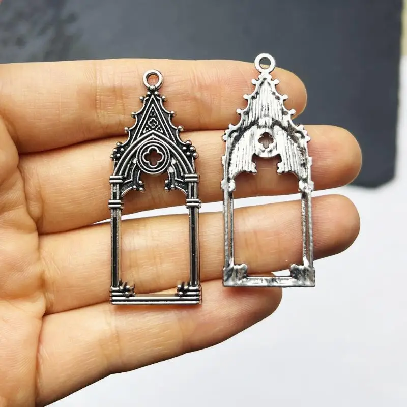 5 Stück 47*18mm Gothic Vintage Ausgehöhlte Schloss-Kirchen-Anhänger Designer-Charms für Schmuckherstellung DIY Schmuckzubehör – Detail 3