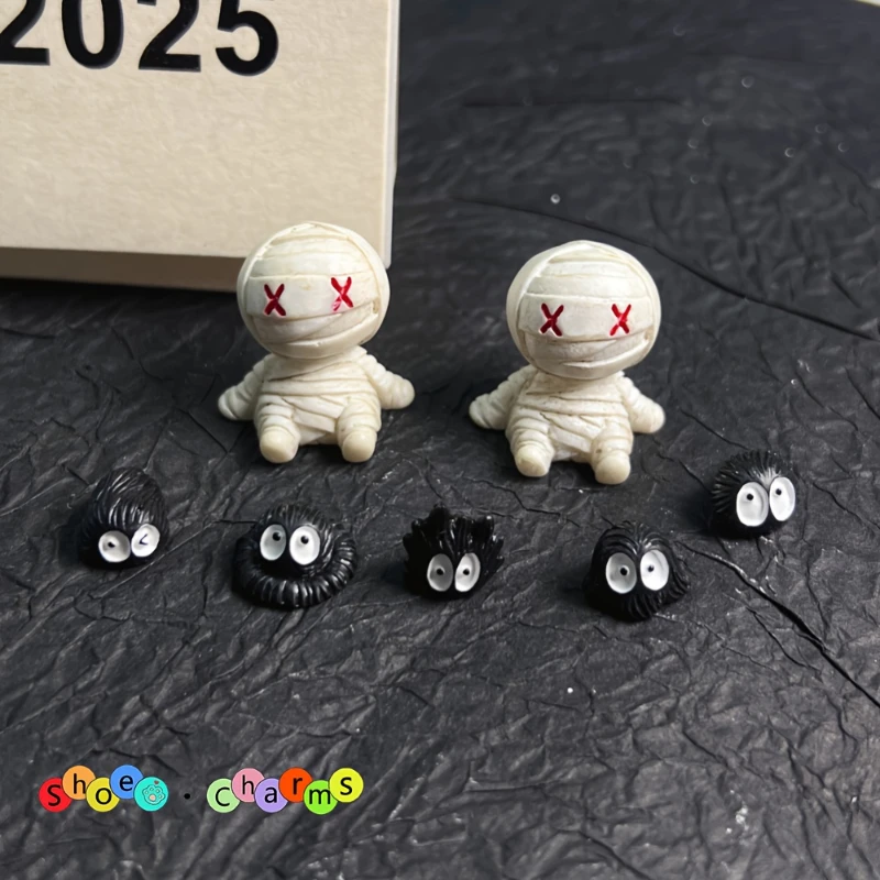 

7Pcs Thriller Mummy Themed Shoes Charms Set Classic And Uniqu Perfect For Diy Decorations Halloween Party Gifts