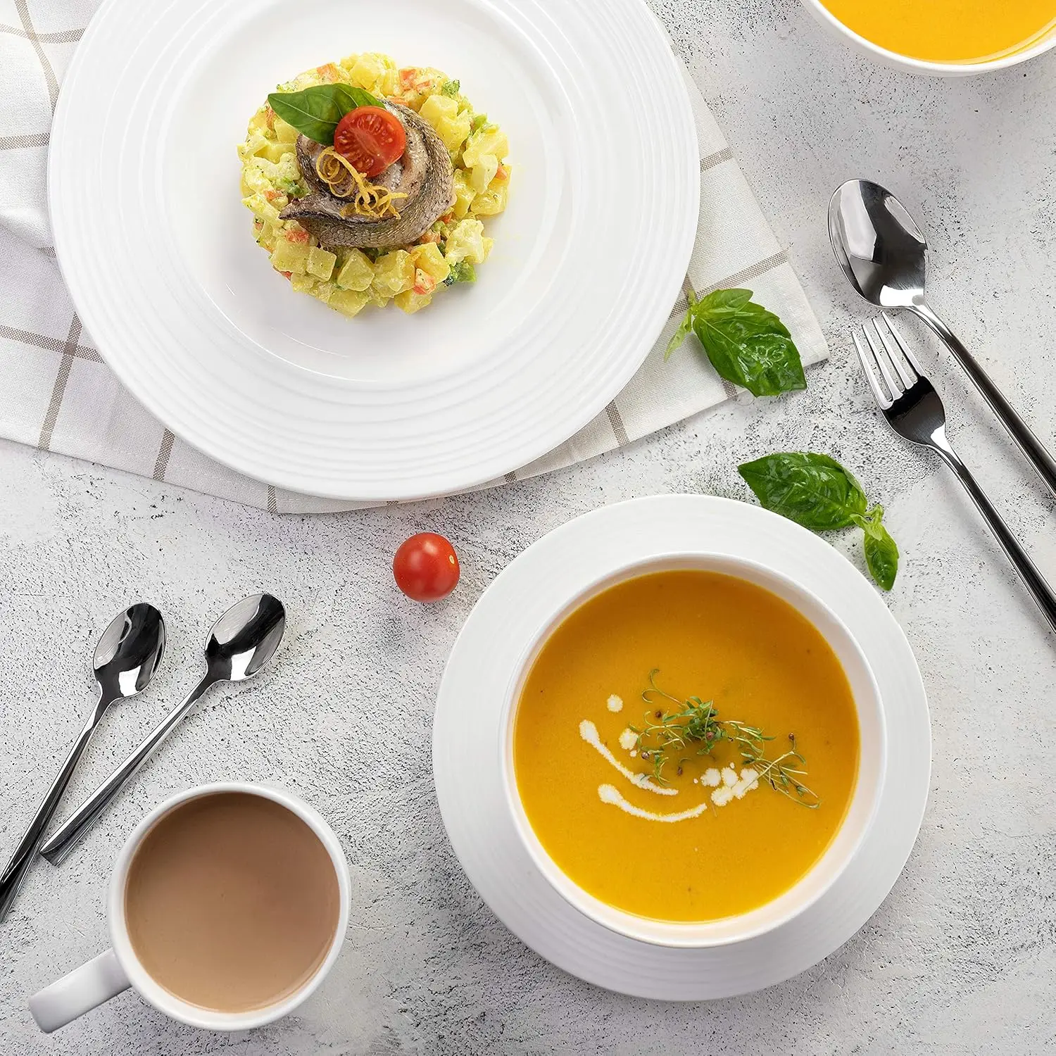 طقم أواني طعام صينية من إنفينيتي بون - طقم أواني طعام مستديرة مكون من 16 قطعة، يتضمن أوعية حساء وأطباق عشاء وأطباق سلطة