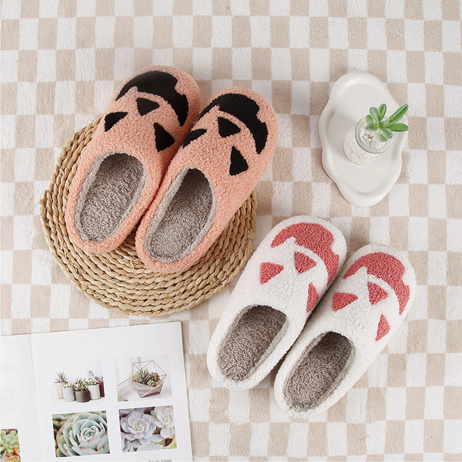 Zapatillas de Halloween Zapatillas de algodón para mujer Casa cálida Zapatillas de casa de felpa suaves y lindas Pantufa Femininas Chaussure Femme