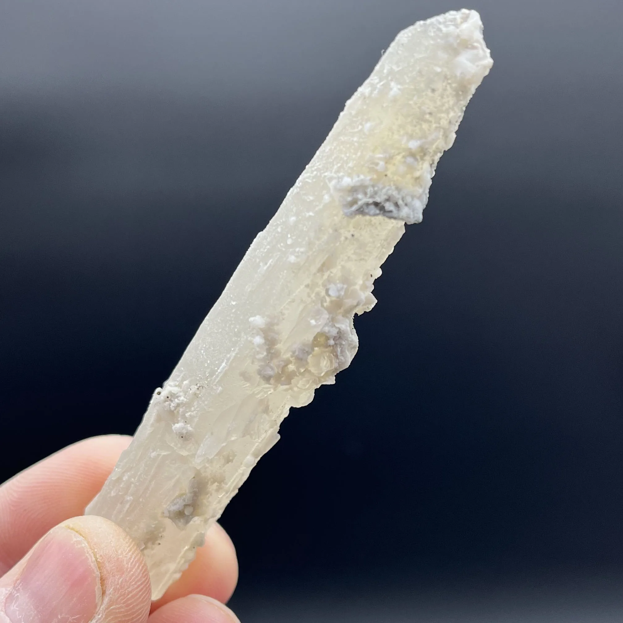 Natural crystal column and calcite symbiotic crystal cluster specimen Feng Shui energy healing stone