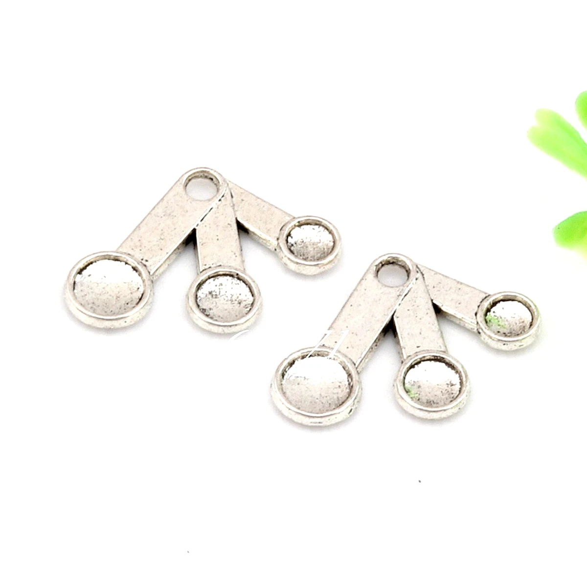 

100Pcs Alloy Single-sided Measuring Spoons Cooking Baking Chef Kitchen Charm Pendants For Jewelry Making Findings 21*14.5mm