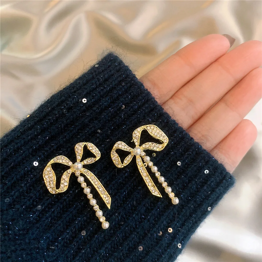 Trendy Hollow Twist Bowknot Drop Earrings for Women Party Elegant Sweet Jewelry Geometry Crystal Imiation Pearl Dangle Earrings