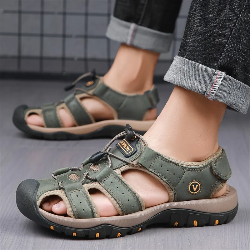 

Мужские сандалии, повседневная пляжная обувь большого размера, закрывающая голову, летние сандалии из натуральной кожи 2025 года для занятий спортом на открытом воздухе