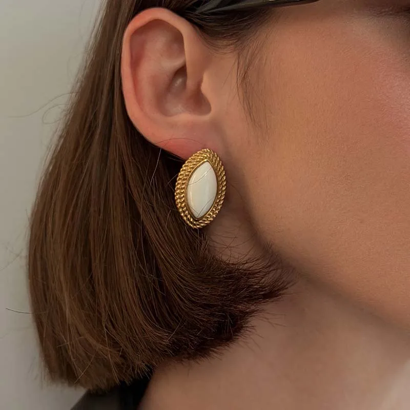 18K Gold Plated Marquise Stud Earrings Vintage Twisted Rope Frame White Black Resin Stainless Steel Ear Jewelry for Women Female