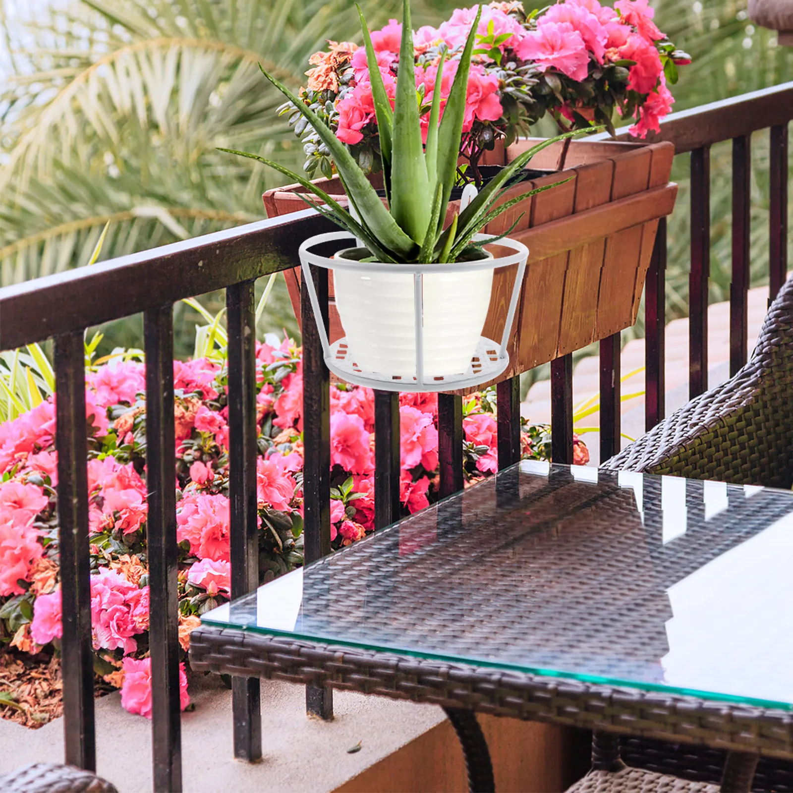 3Pcs Wrought Iron Balcony Flower Basket Holders Heavy Duty Hanging Planters Over Rail Plant Shelf Outdoor Garden Deck Plant Pot