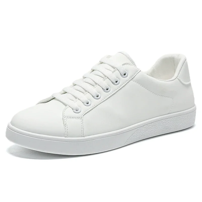 

New trendy white casual men's shoes