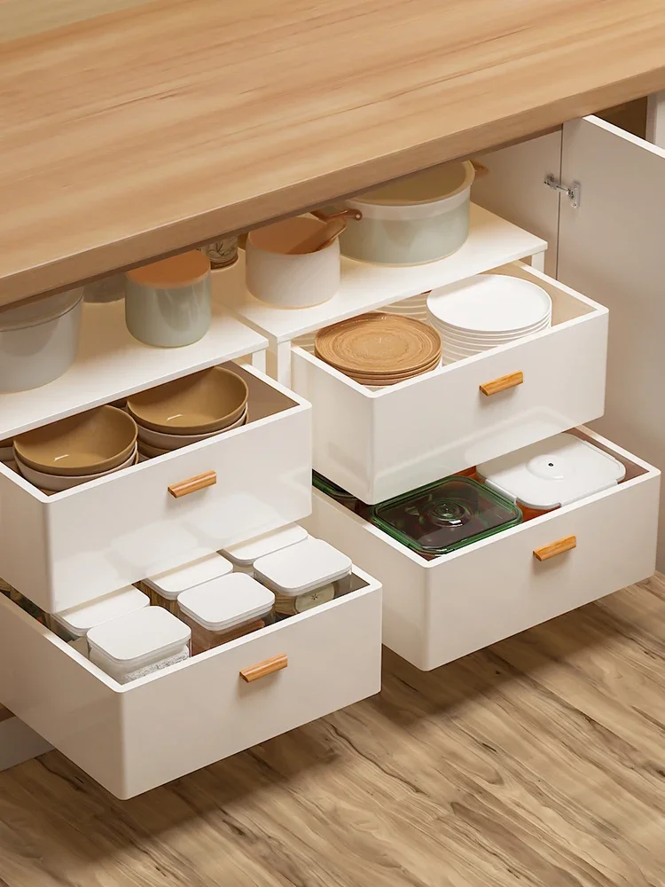 

Cabinets, pull baskets, pull-out shelves, spices, dishes, storage boxes, drawers, kitchen sinks, cabinets, tiered shelves