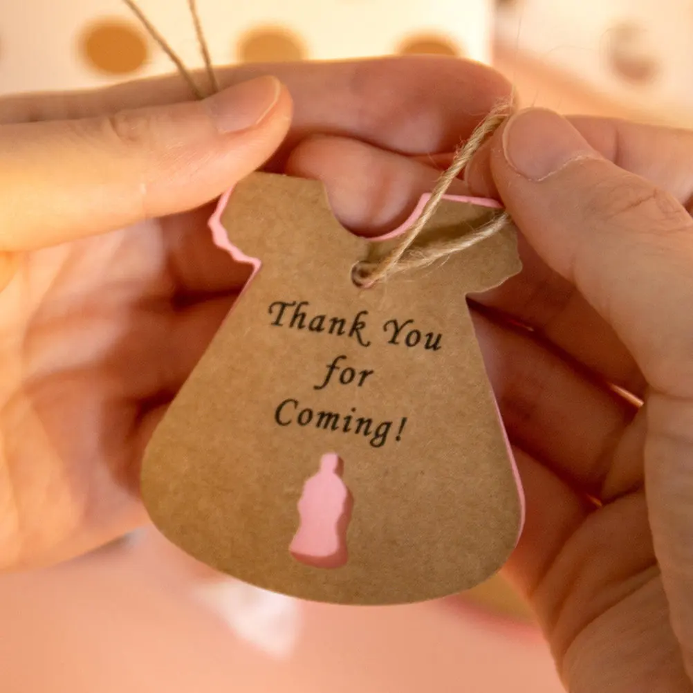 

50 наборов подарочных бирок из крафт-бумаги в форме одежды, подвесные этикетки для вечеринки по случаю объявления пола ребенка, пустые бирки из крафт-бумаги